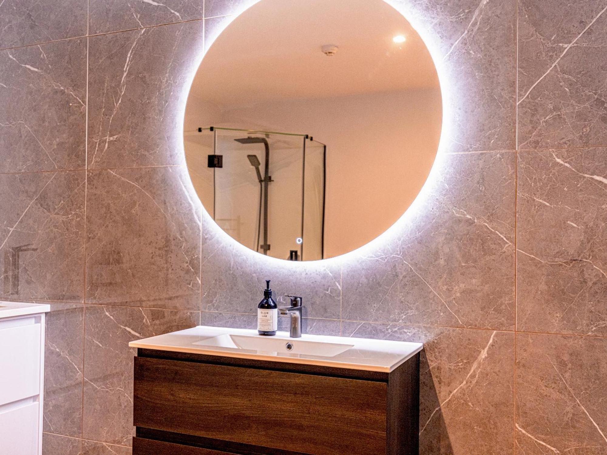 Johnston Apartments - Award-Winning Building, Your Unforgettable Stay 왕거누이 외부 사진