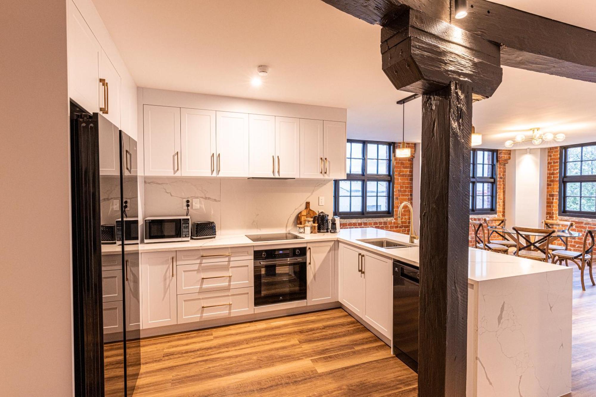 Johnston Apartments - Award-Winning Building, Your Unforgettable Stay 왕거누이 외부 사진